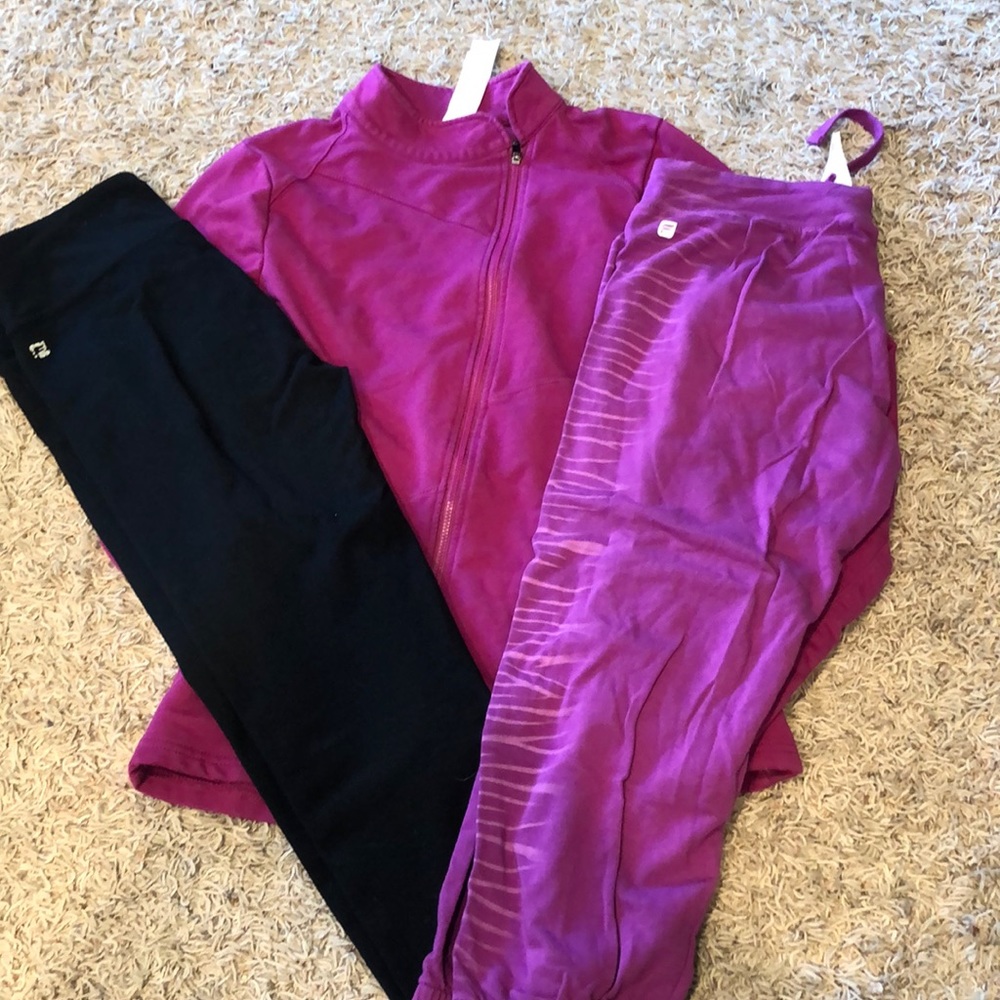 Fabletics Size Small Bundle 2 Capris And Jacket - image 8